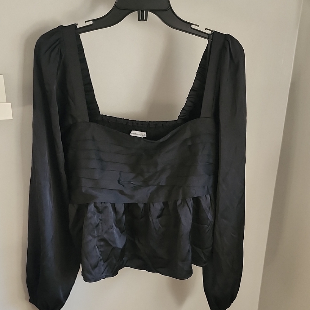 Abercrombie And Fitch Black Long Sleeve Blouse Off The Shoulder  Size Large